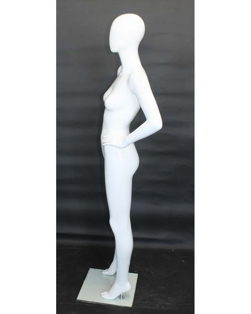 Left-hand-on-hip egghead female mannequin in glossy white