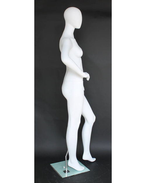 Chic hand-on-hip egghead female mannequin in matte white