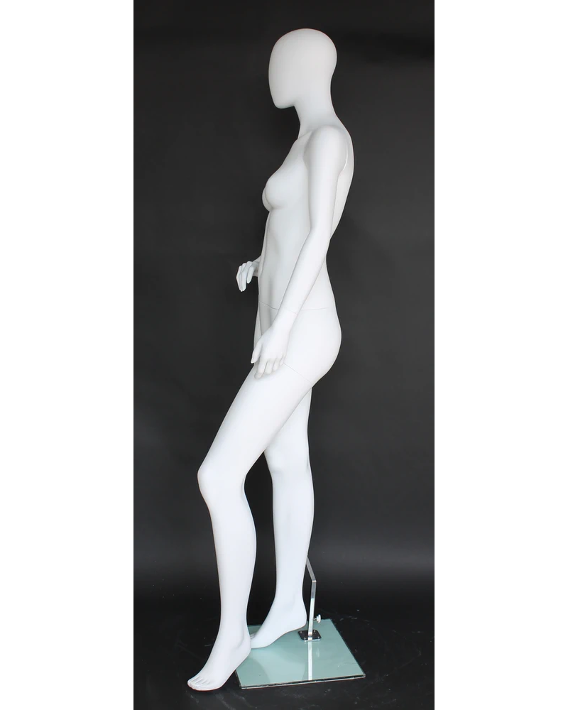 Chic hand-on-hip egghead female mannequin in matte white